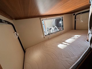Husbil-alkov Elnagh Baron 22 10 av 24