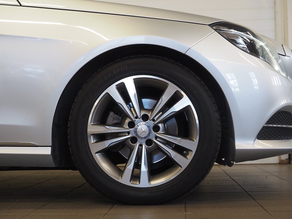 Mercedes-Benz E 220 T 7G-Tronic 170hk  Avantgarde Låga mil! 2014
