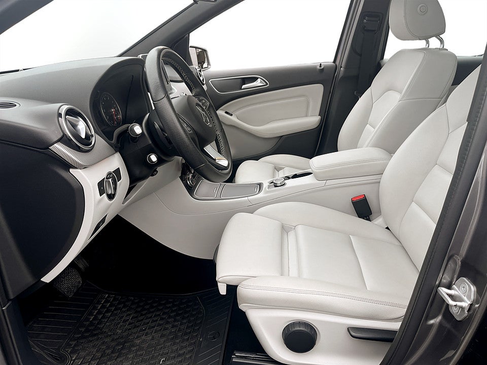 Bild på Mercedes-Benz B Urban 7G-DCT 122hk Aut B-KAMERA PANO