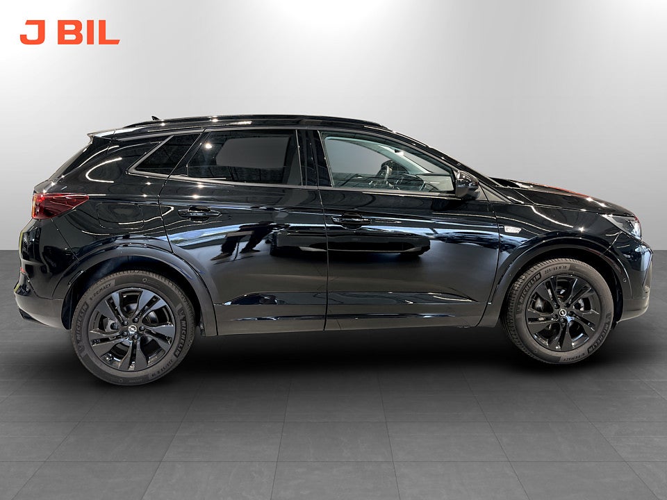 Bild på Opel Grandland GS 1.2 PT 130hk Aut B-KAMERA CARPLAY