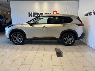 Nissan X-Trail 1.5 VC-T/7-sits/360°Kamera/P-sens/Rattvärme