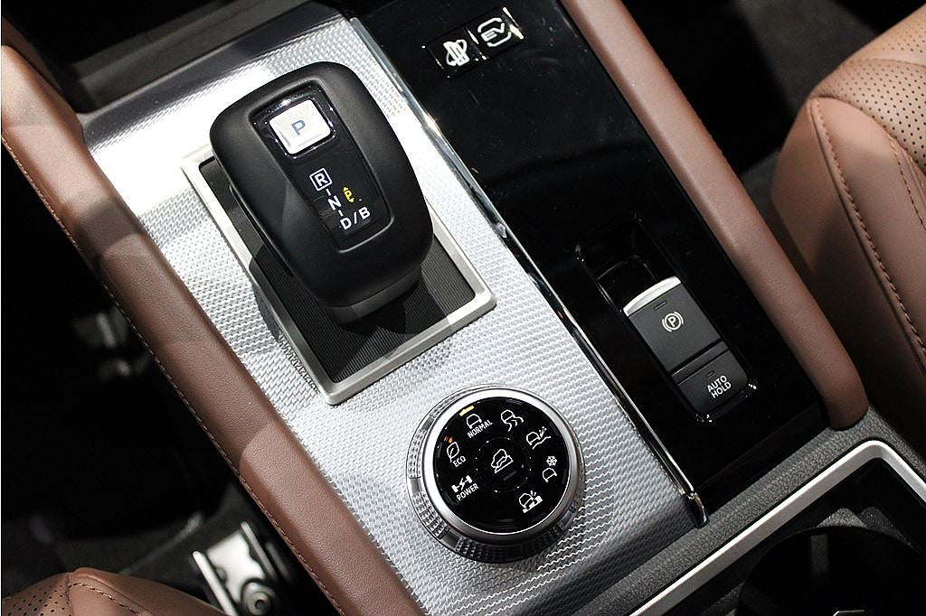 Bild på Mitsubishi Outlander Instyle Plug-In Serviceavtal & V-hjul*