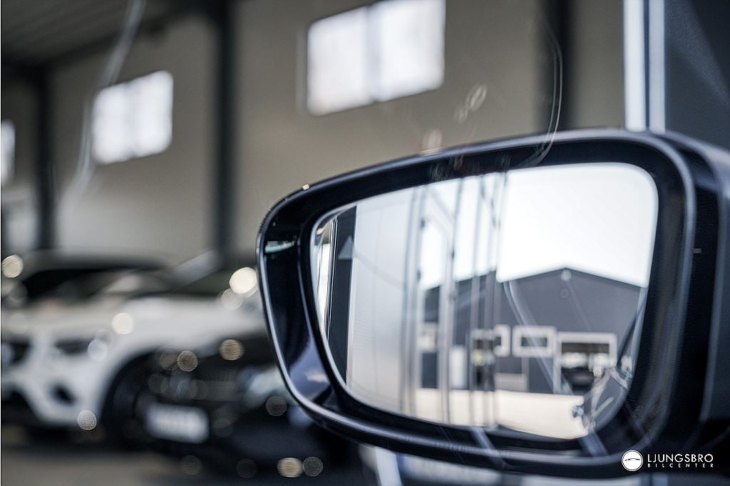 BMW 520 d xDrive Innovation M-Sport 190hk / HUD / PANO / 360