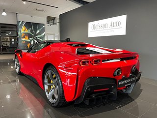 Sportkupé Ferrari SF90 Stradale 2 av 24