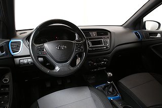 Halvkombi Hyundai i20 8 av 14