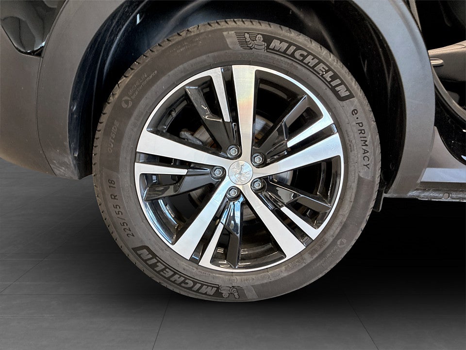 Bild på Peugeot 5008 GT 1.2 PT 130hk Aut 7-SITS B-KAMERA NAVI