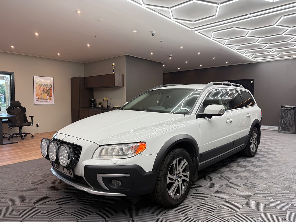 Volvo XC70 D4 AWD Momentum | HELSKINN |BLIS | DRAG | D-VÄRM|SE UTR