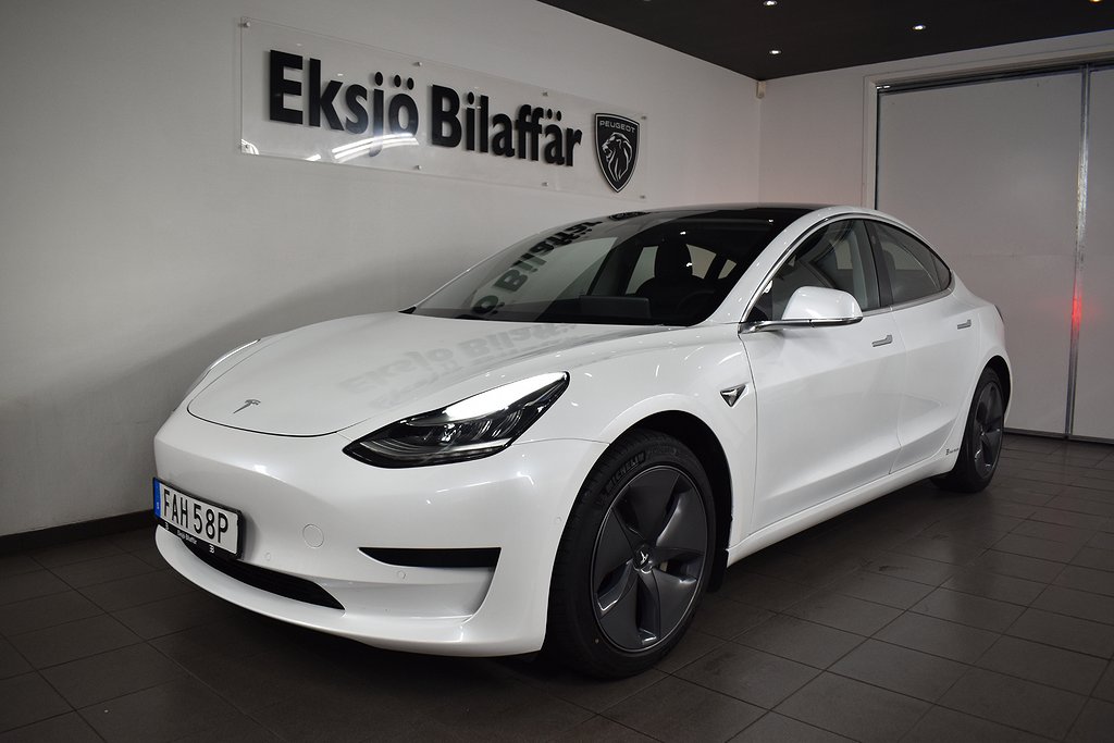 Tesla Model 3 Standard Range Plus *AutoPilot, Dragkrok*