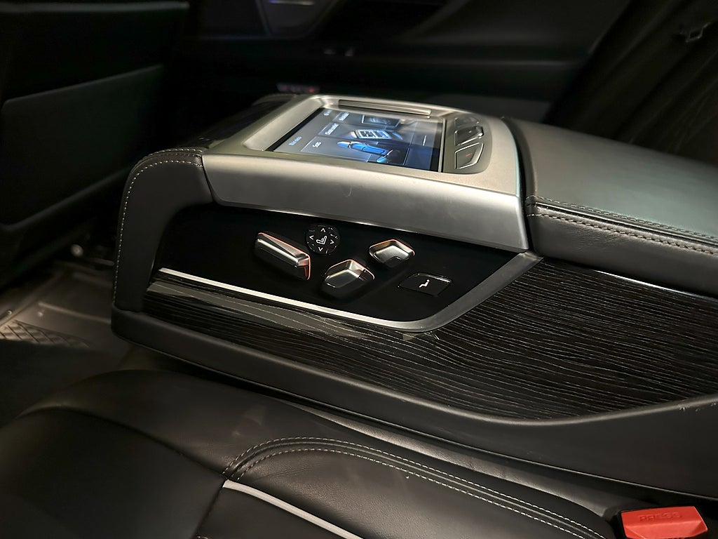 BMW 740 Le XDRIVE 326HK M-SPORT PANO H&K SOFTCLOSE HDU 360°