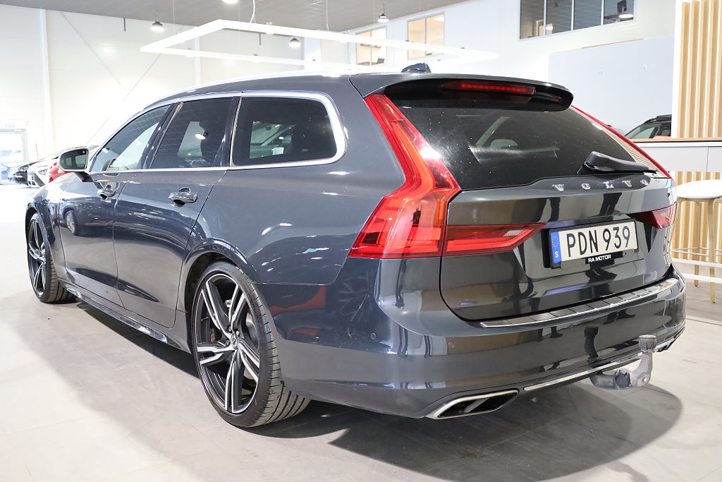 Volvo V90 T5 254hk R-Design Aut B&W Panorama 360°Kamera Navi 2017