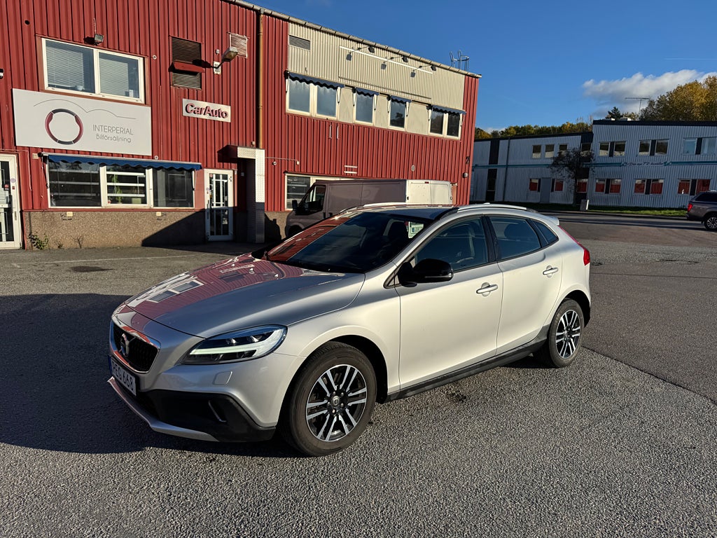 Volvo V40 Cross Country T3 Momentum Euro 6
