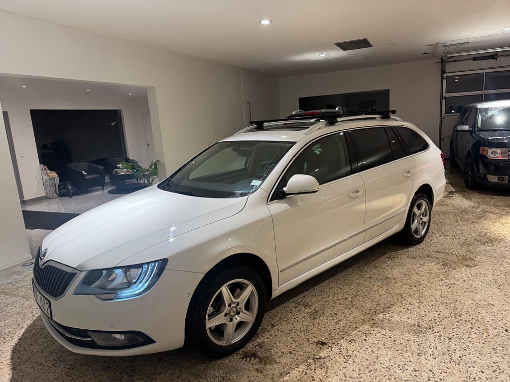 Skoda Superb 2.0tdi Businessline Elegance panorama 
