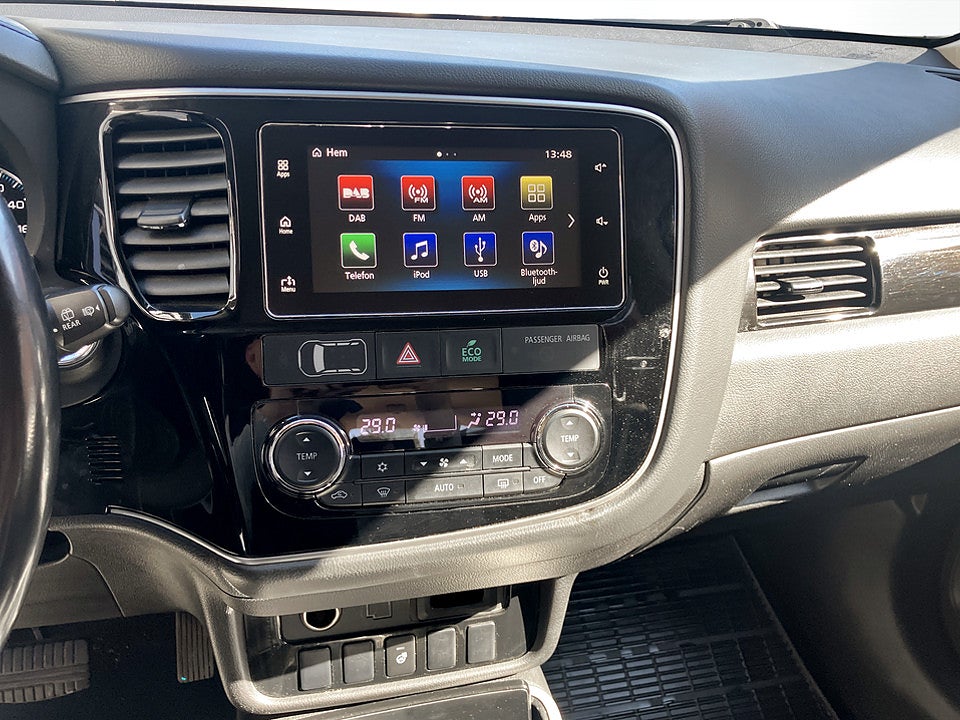 Bild på Mitsubishi Outlander Fleet Edition PHEV 203hk Aut 4WD B-KAMERA DRAG CARPLAY