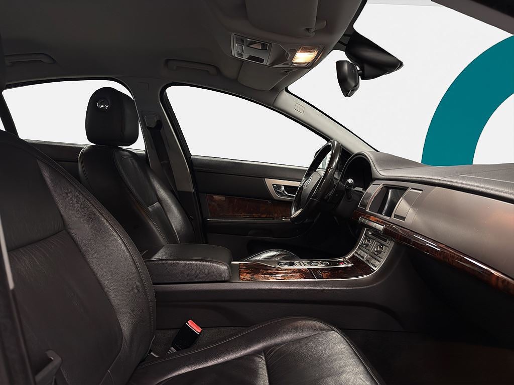 Jaguar XF 3.0 V6, 275hk, Premium Lux, 3 brukare, 12mån garanti