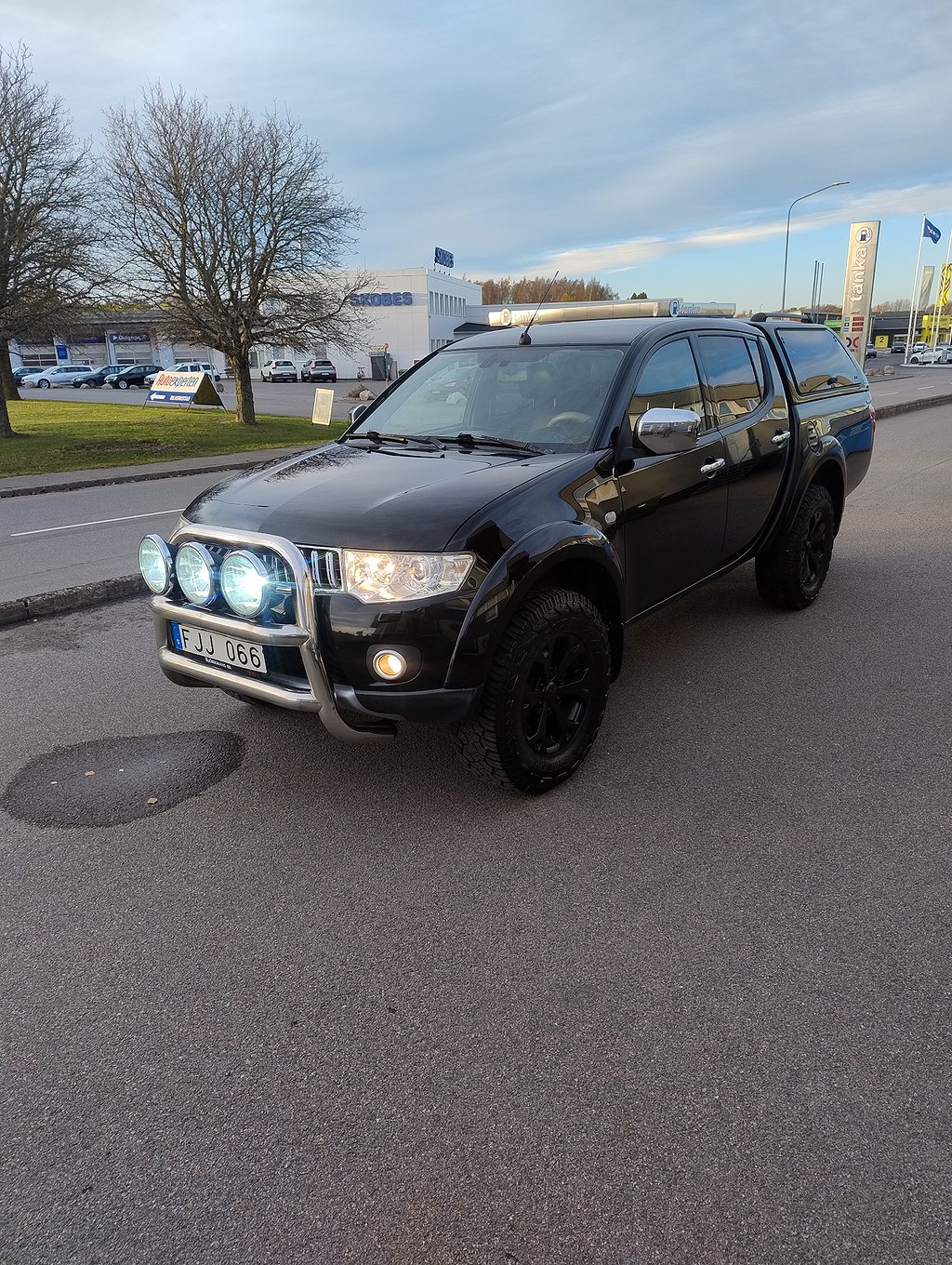 Mitsubishi L200 Dubbelhytt 2.5 4x4 Euro 5.s+v.däck.drag.