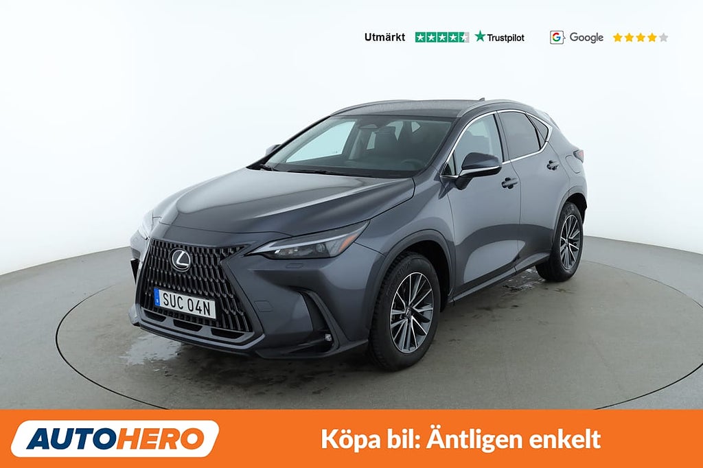 Lexus NX 450h+ Business + AWD / Backkamera, Rattvärme, GPS