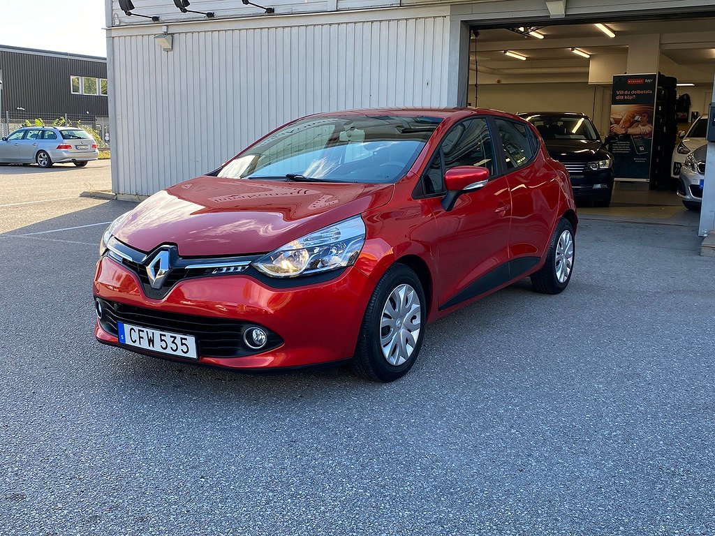 Renault Clio 0.9 TCe NAVI NYSERVAD Räntefritt 7300Mil