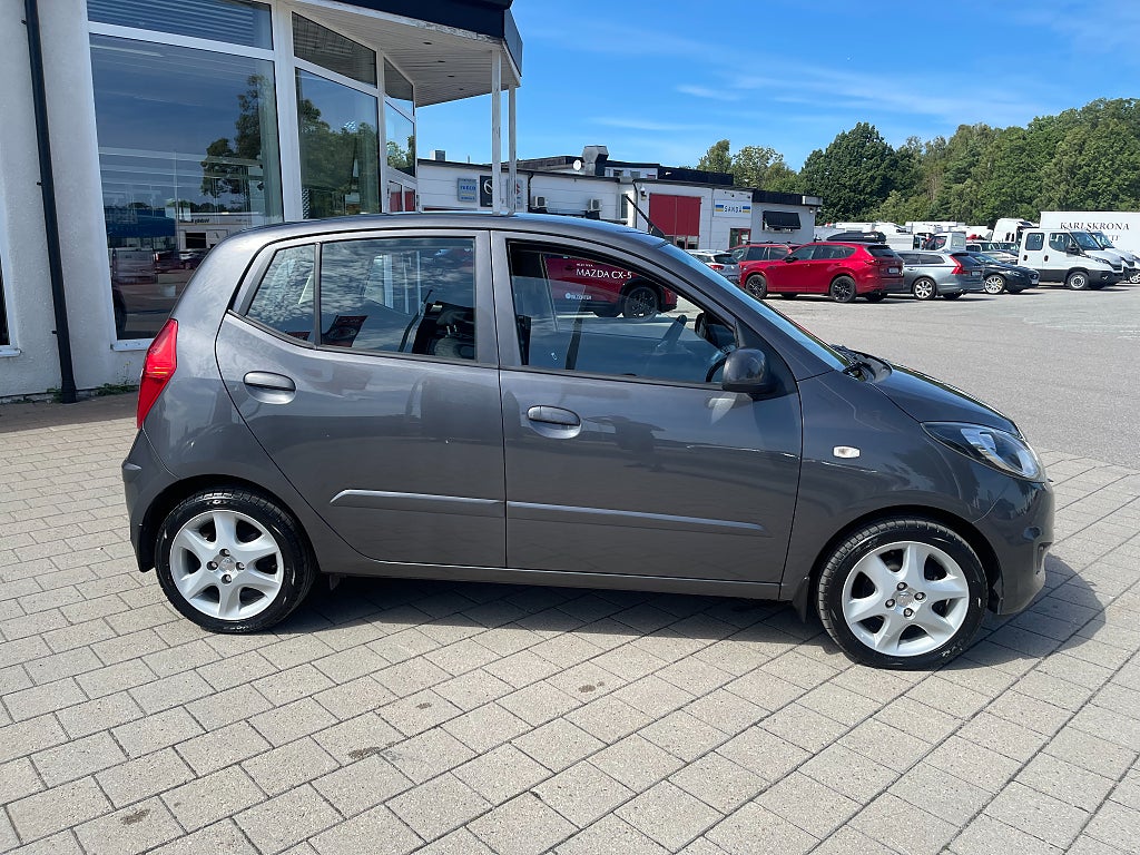 Hyundai i10 1.1 iRDE Premium, Årsskatt 360 kr, ENDAST 12180 mil