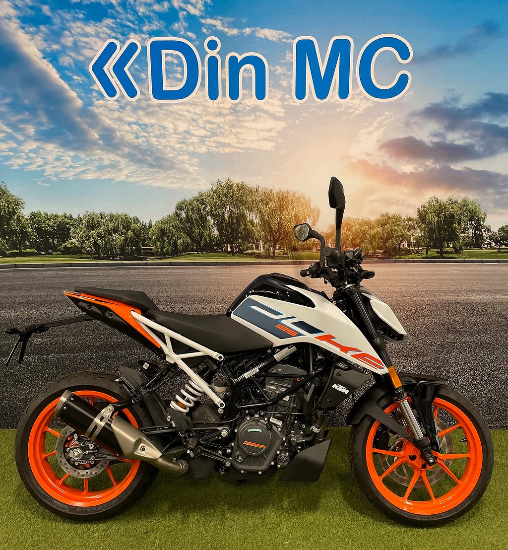 KTM 125 Duke  "SPARA 9000 SEK"