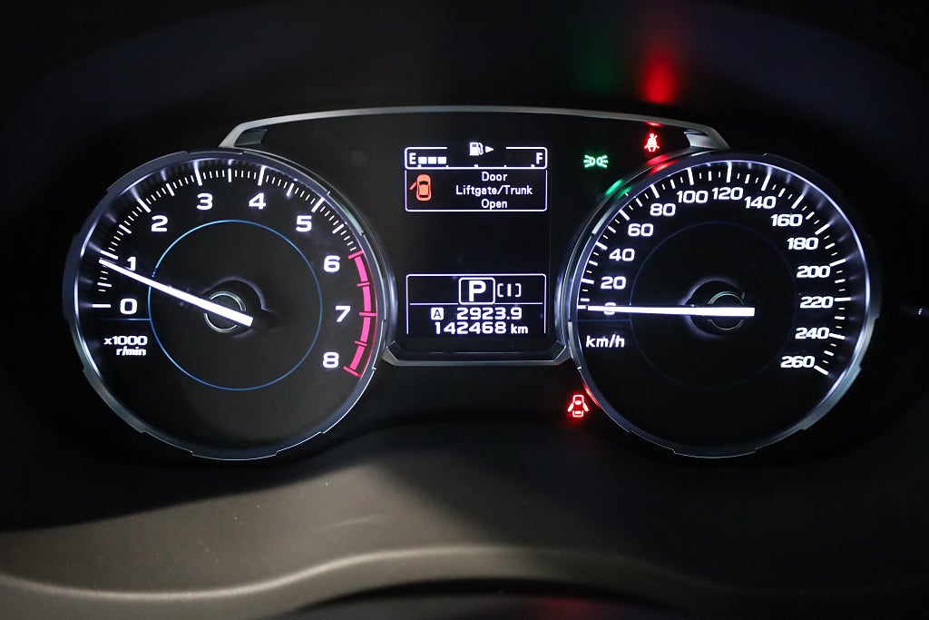 Subaru Forester 2.0 4WD XT 240 HK Drag M-Värme Pano Navi H&K Kamera 2018