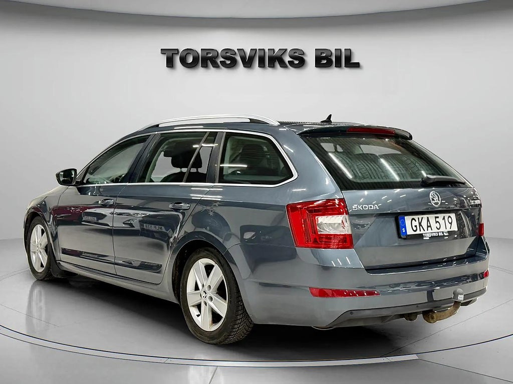 Skoda Octavia Kombi 2.0 TDI Business Edition, Vinterhjul Hemleverans - miniatyr 4