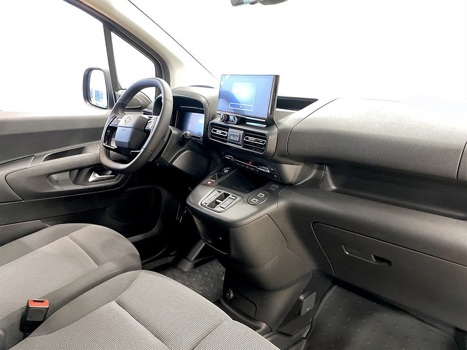 Bild på Opel Combo Elite Diesel 130hk Aut L2 - OMGÅENDE LEVERANS!