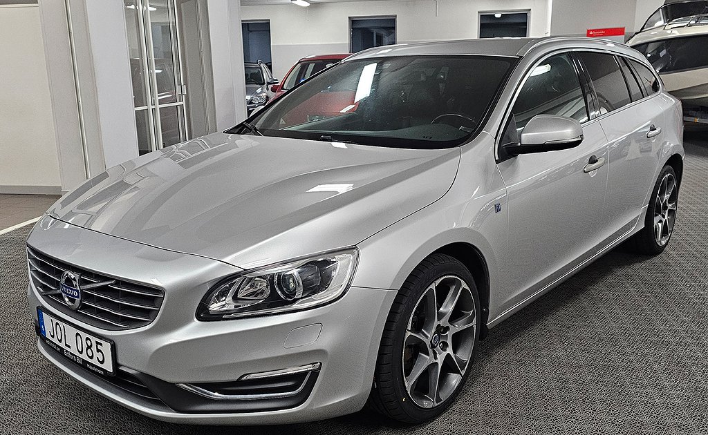 Volvo V60 D4 Ocean Race Euro 6  JULREA 159.900:-