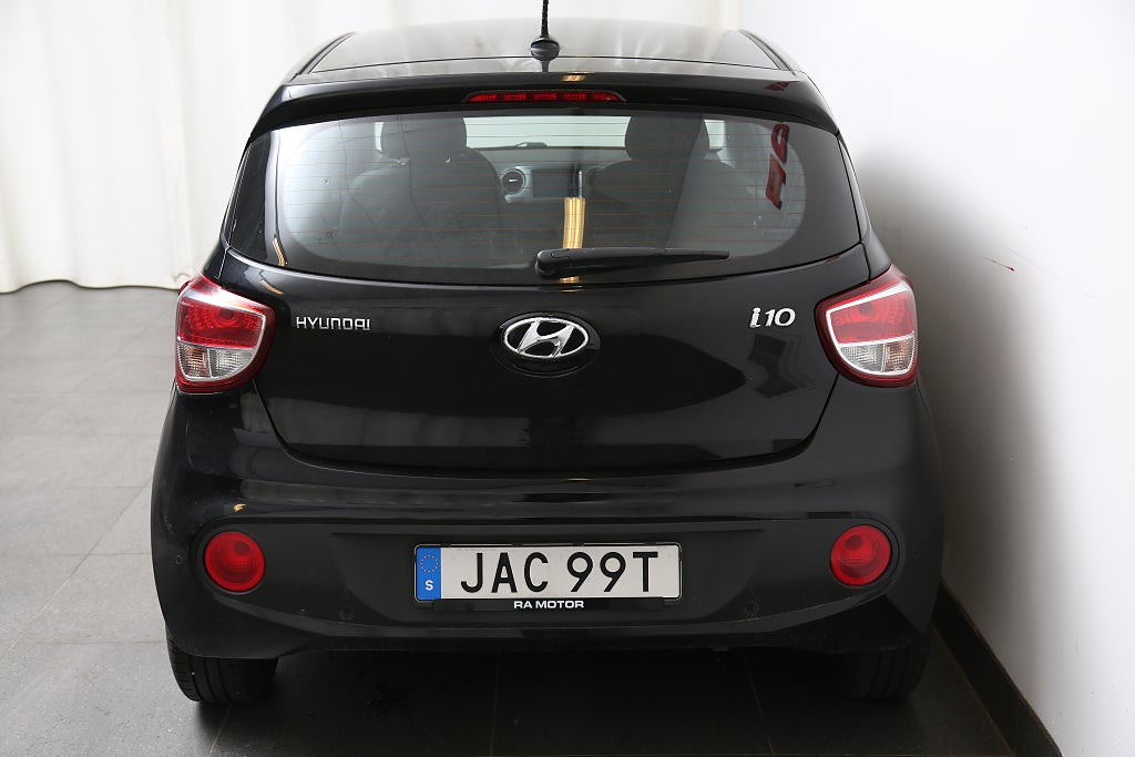 Hyundai i10 1,0 blue 67hk Trend CarPlay P-sensorer 2019