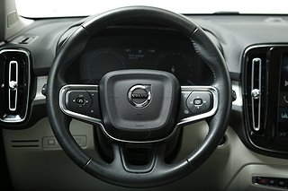 SUV Volvo XC40 14 av 29