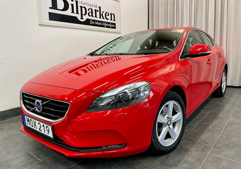 Volvo V40 T2 Momentum Euro 5 120hk / VÄRMARE/ GPS 