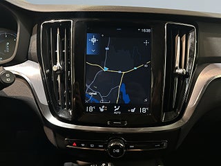 Volvo V60 D4 Momentum Drag GPS Pvärm VoC Kamera SoV