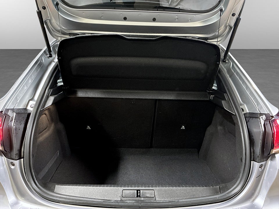 Bild på Peugeot 208 Allure Pack 1.2 PT 100hk B-KAMERA CARPLAY