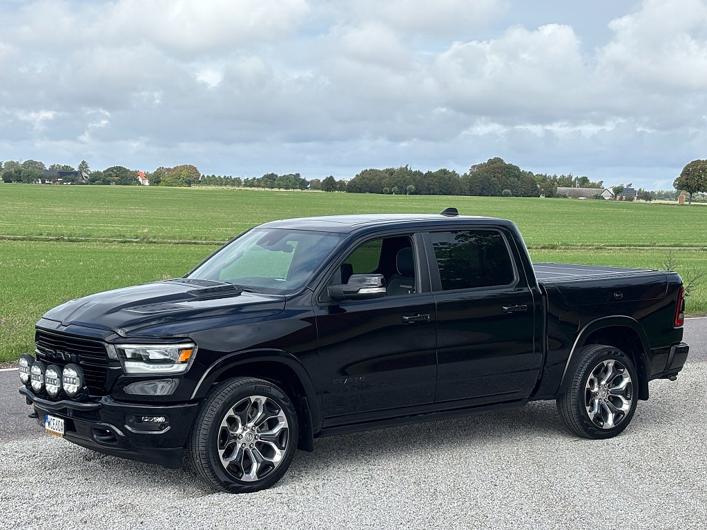 RAM 1500 5,7L V8 Hemi Bensin Laramie/Night 0Kr Kontant(företag)