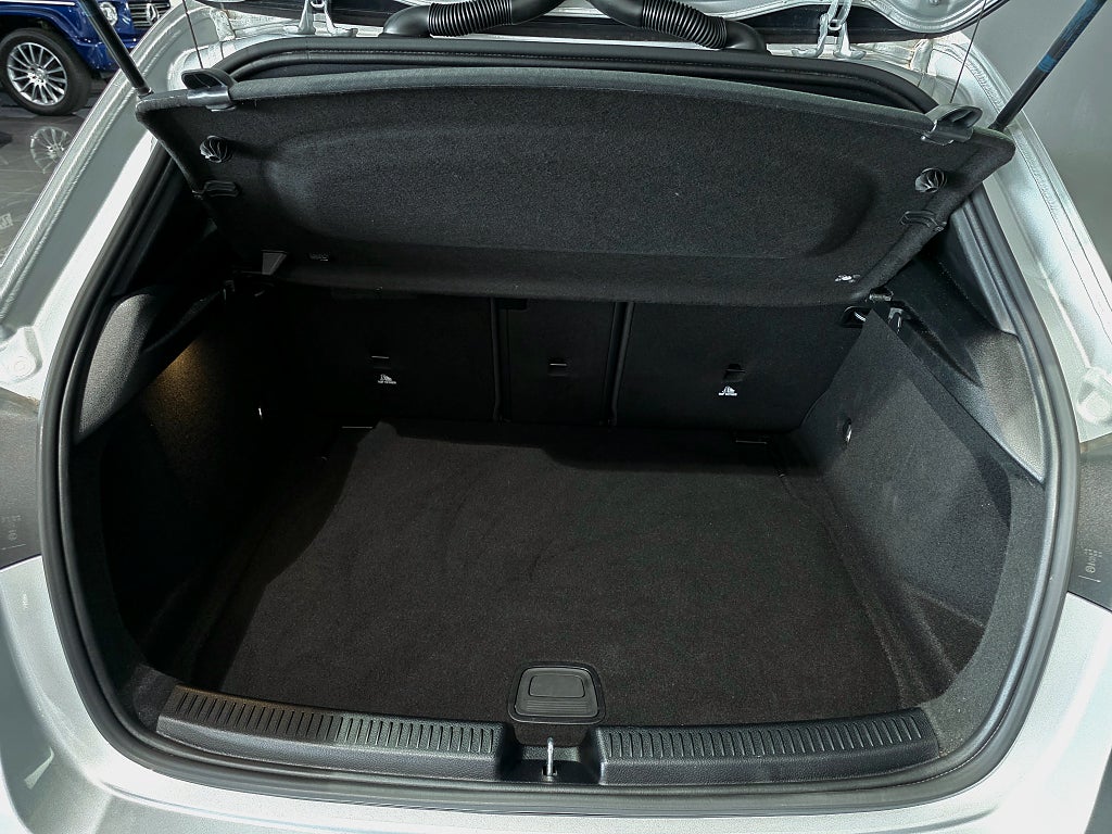 Mercedes-Benz A 200d AMG Widescreen - bild 9