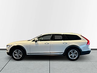 Volvo V90 Cross Country T5 AWD Geartronic Pro Edition MOMS/H&K/SoV/Kamera/Skinn