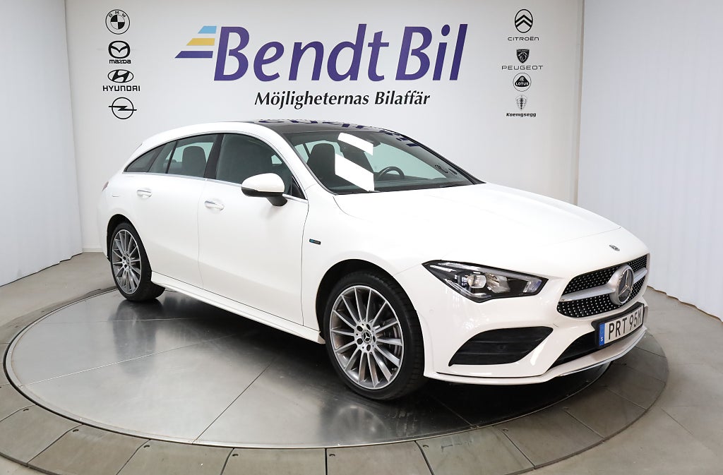 Mercedes-Benz CLA250 e 250 e Shooting Brake Laddhybrid  AMG Line / Panorama