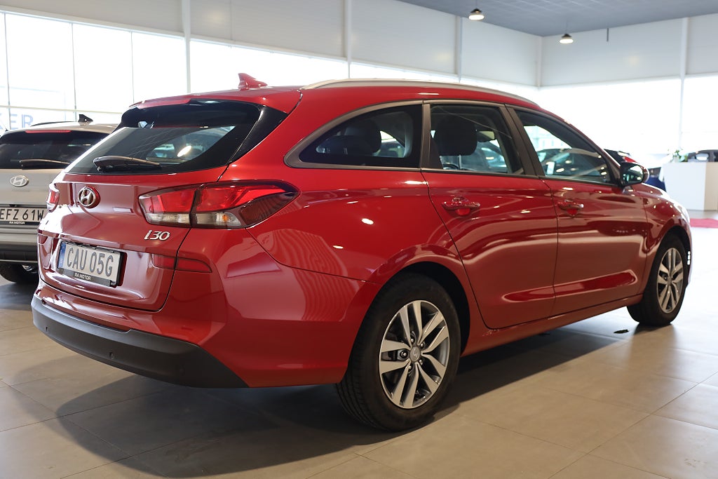 Hyundai i30 1,4 T-GDi 140hk Kombi Aut M-värme Kamera Keyless 2020