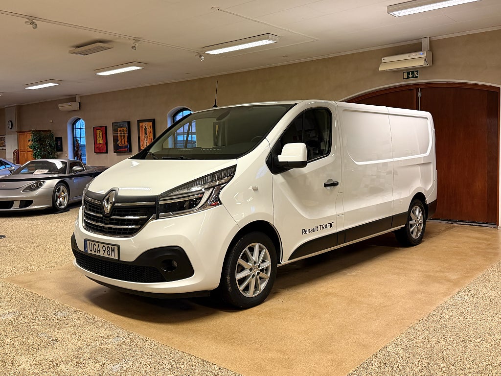 Renault trafic III Skåp Nordic Line L2H1 170hk 3.0t 2.0 dCi 1 ägare Nyservad