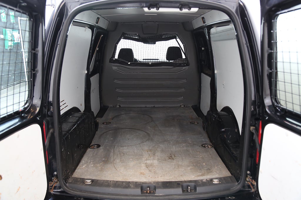 Volkswagen Caddy Maxi Van 2,0 TDI 4Motion 122hk Skåp Värmare Drag Ny Kamrem 2017