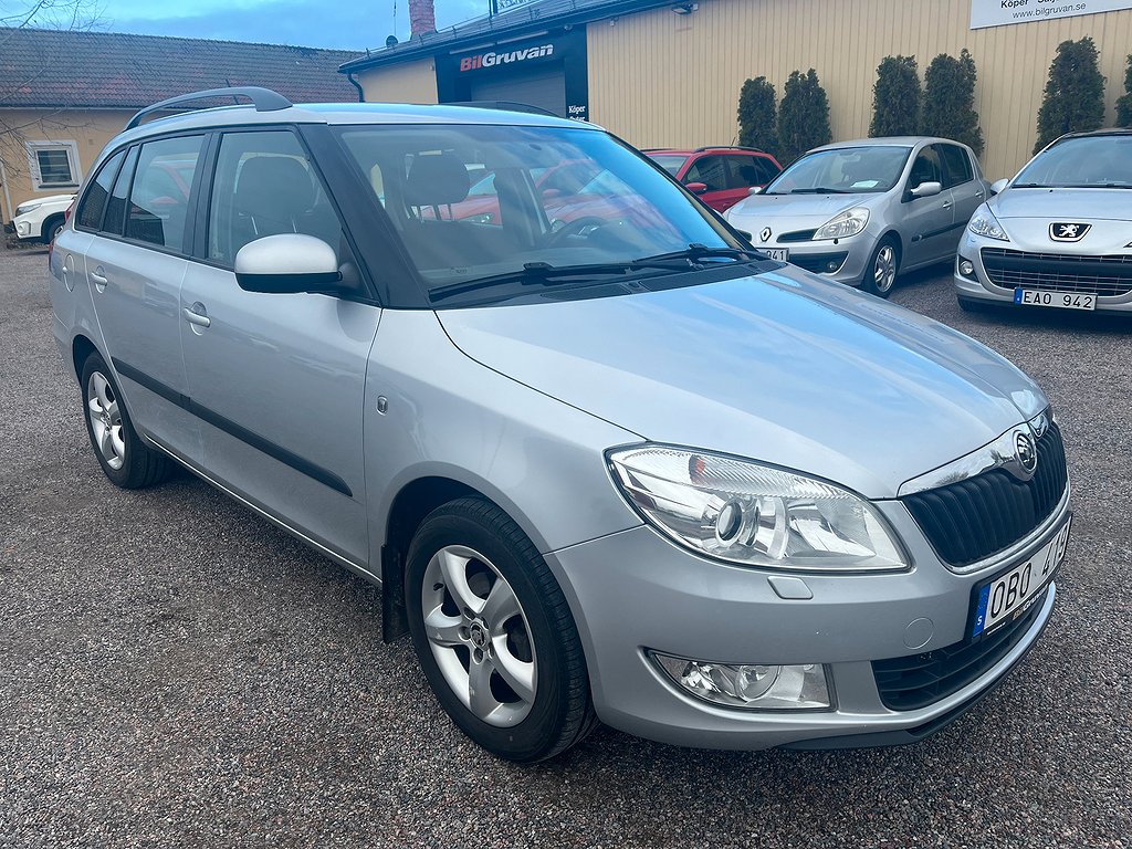 Skoda Fabia Kombi 1.2 TSI Elegance Dragkrok/M-Värmare