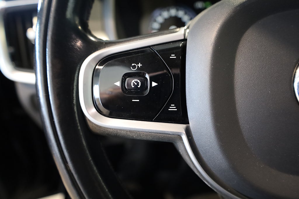 Volvo V90 D4 Geartronic Advanced Momentum VOC Läder Rattvärme