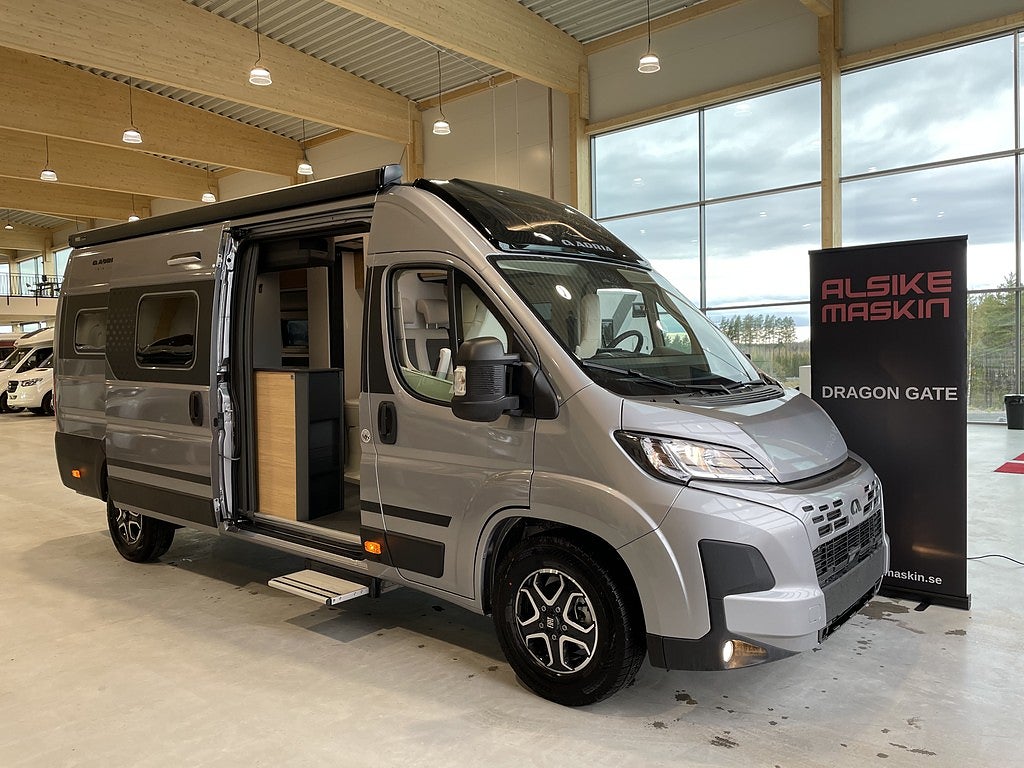 Adria Twin 640 SLB (60Y)  / Långbädd / B-körkort / Automat 140hk / EL-