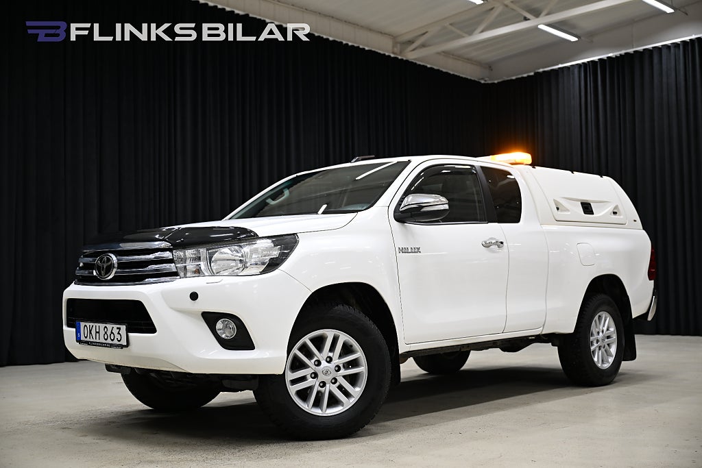 Toyota Hilux 2.4 AWD 150HK Kåpa|Drag|Värmare|Backkamera|EnÄgare|Moms