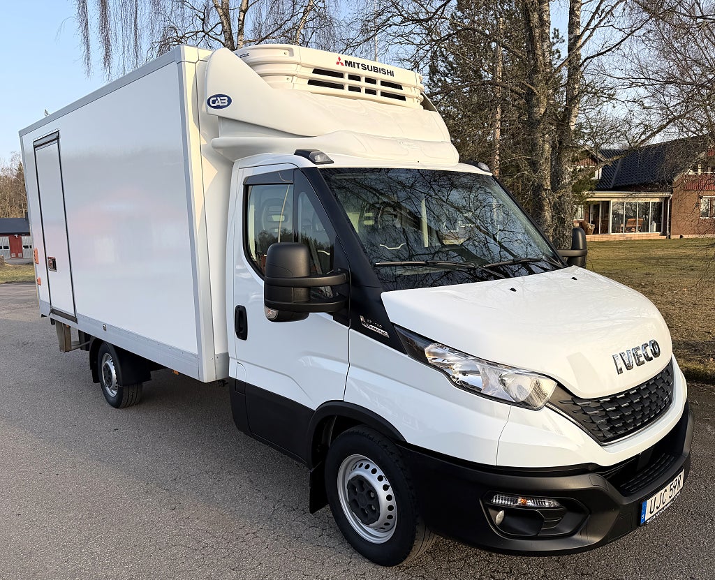 Iveco 35-140 Kylbil, Påbyggt Skåp & Lift