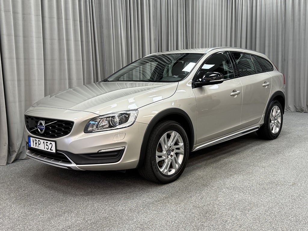 Volvo V60 Cross Country D4 190HK Classic Plus Aut Dieselvärmare/Rattvärme