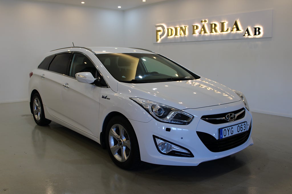 Hyundai i40 cw 1.7 CRDi Nyservad räntekampanj 3,45% Ny Besiktad
