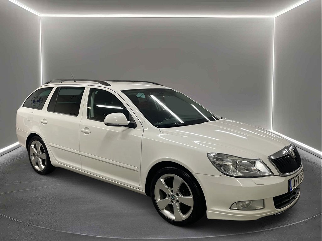 Skoda Octavia Kombi 1.8 TSI Elegance Euro 5/ Nyservad