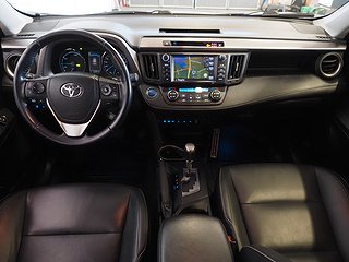 SUV Toyota RAV4 15 av 24
