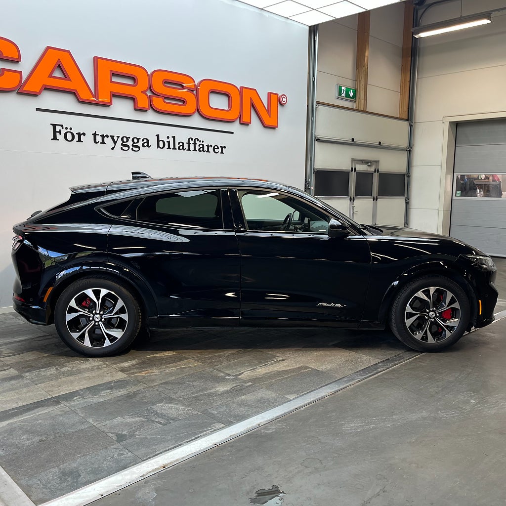 Ford Mustang Mach-E Long Range AWD Titanium Carplay 360° B&O Drag