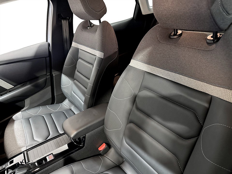 Bild på Citroën C4-X Shine 1.2 PT 130hk Aut B-KAMERA CARPLAY